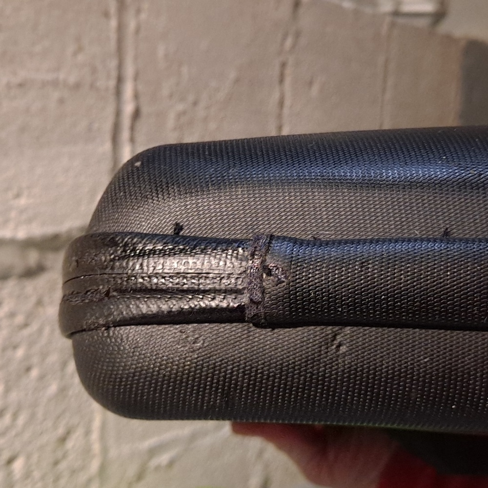 Thule Black Hard Shell Computer Case - image 12